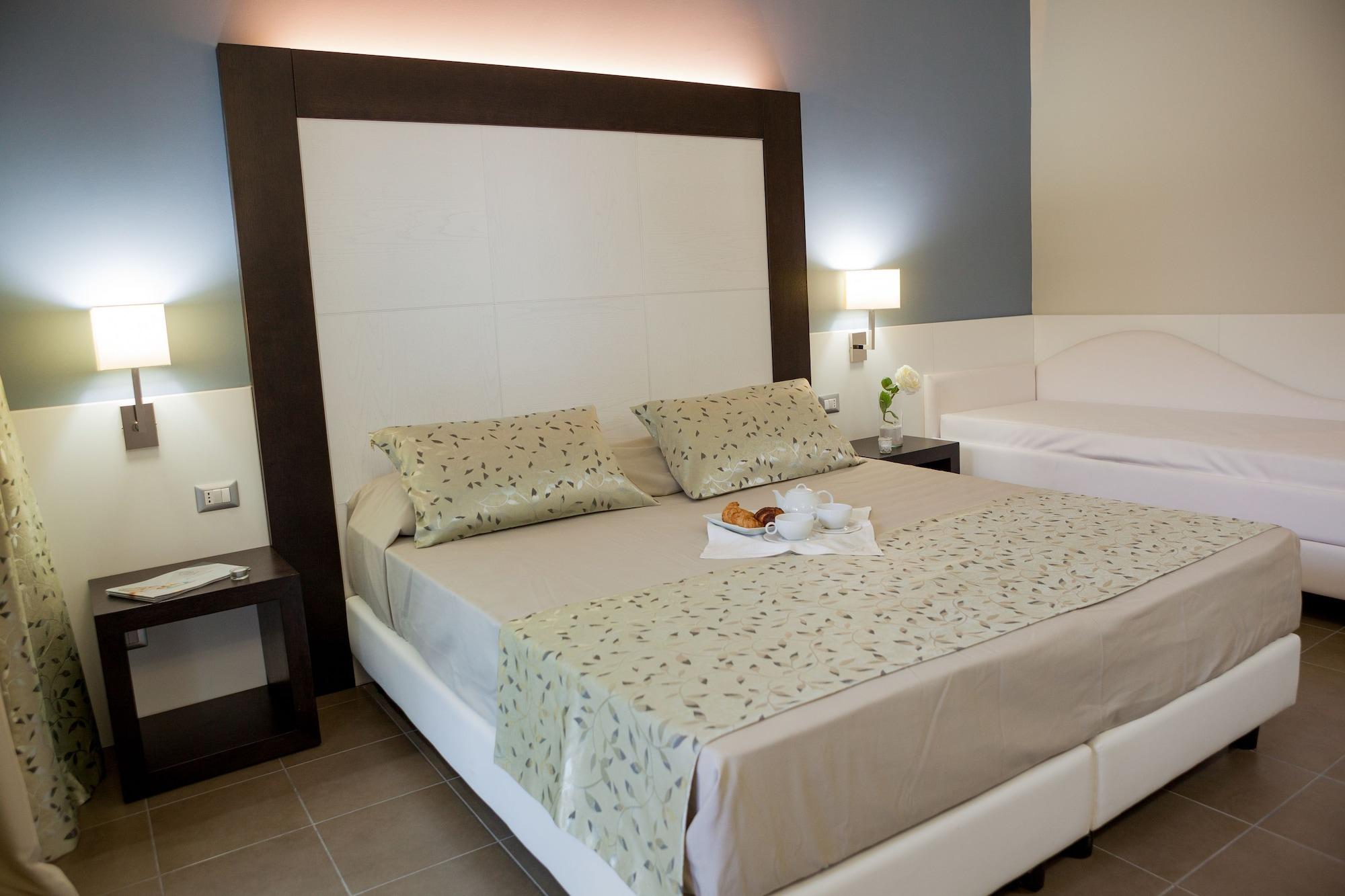 Grand Hotel Balestrieri Torre Melissa エクステリア 写真