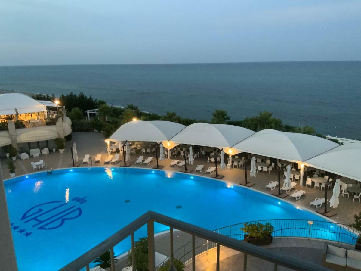 Grand Hotel Balestrieri Torre Melissa エクステリア 写真