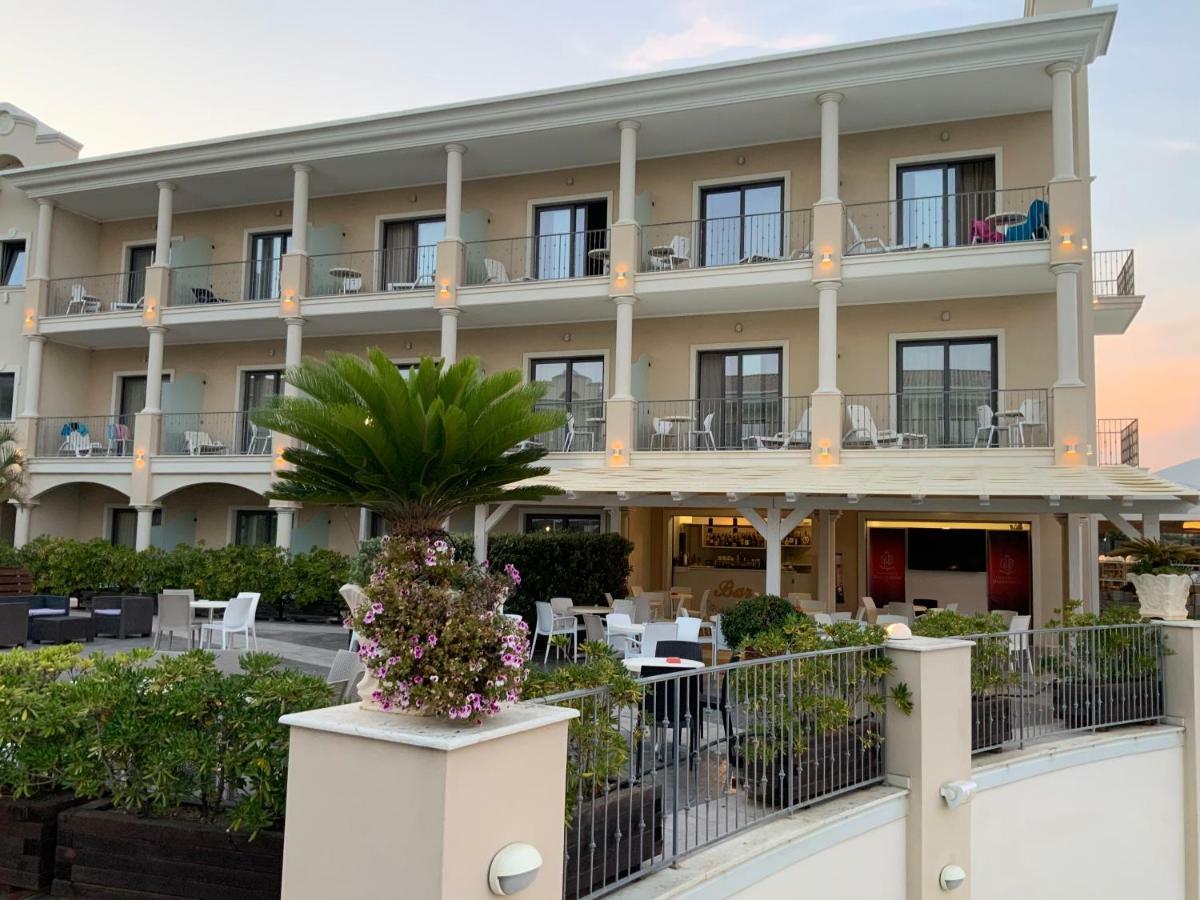 Grand Hotel Balestrieri Torre Melissa エクステリア 写真