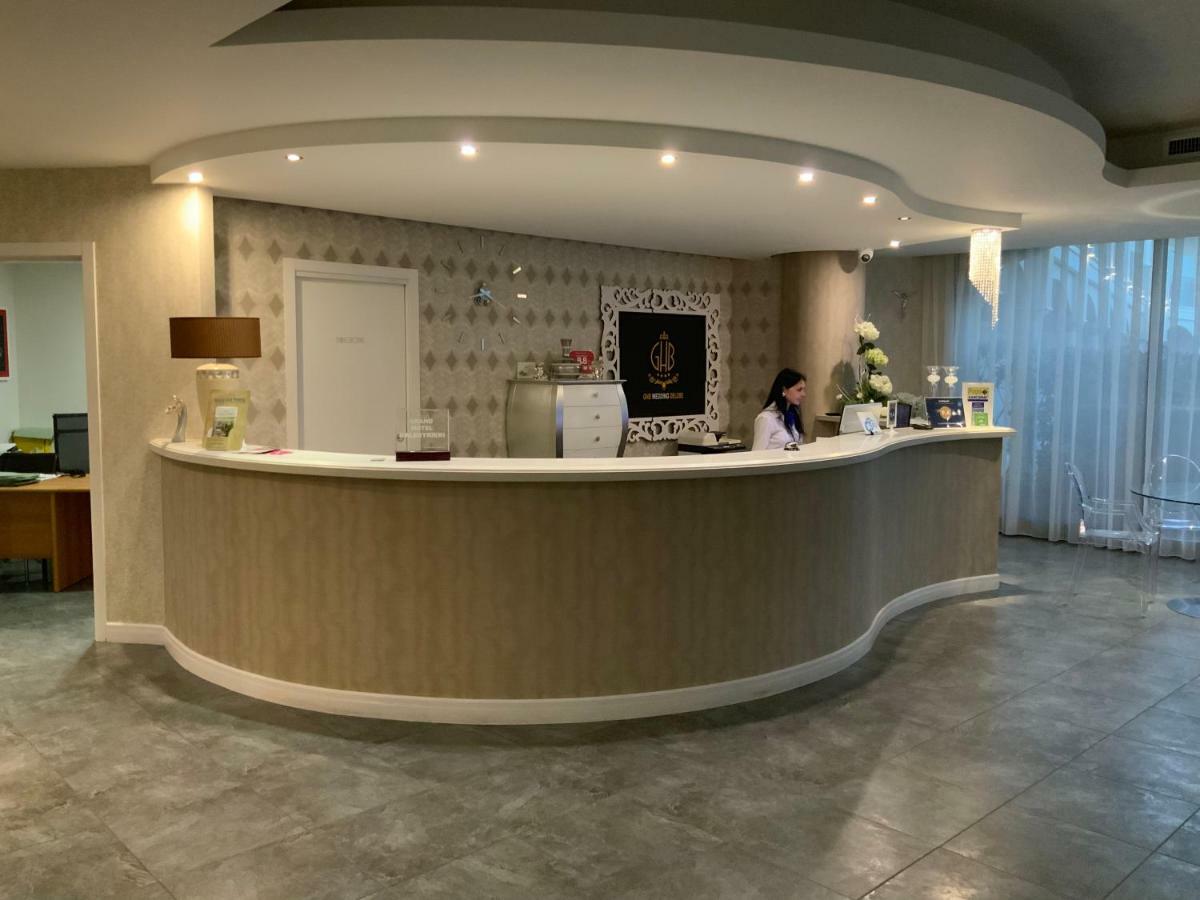Grand Hotel Balestrieri Torre Melissa エクステリア 写真