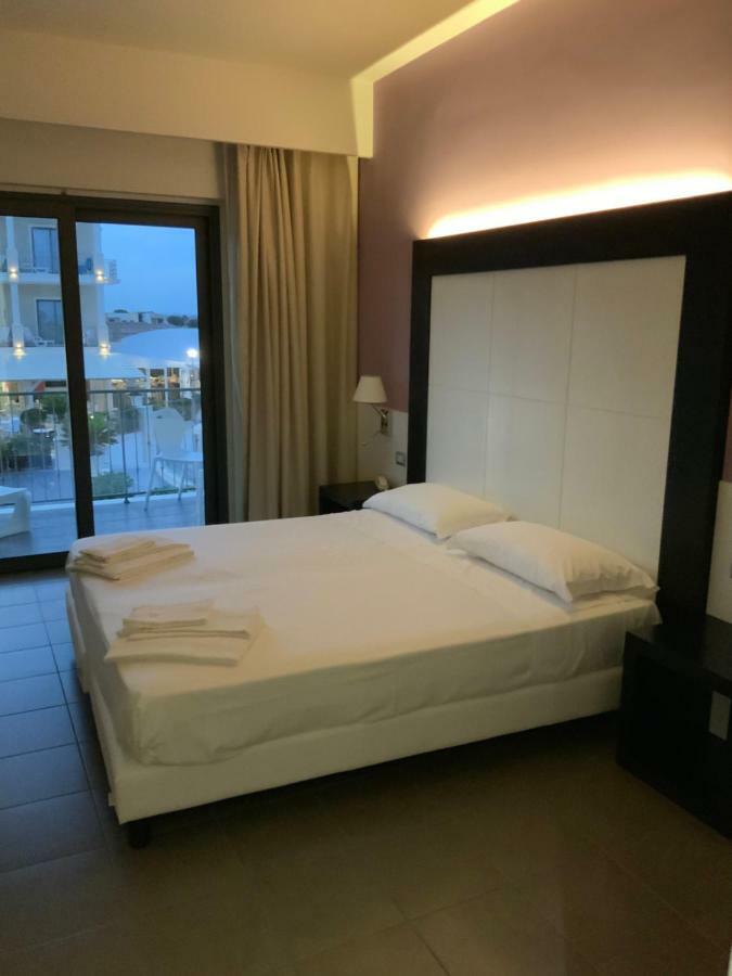 Grand Hotel Balestrieri Torre Melissa エクステリア 写真