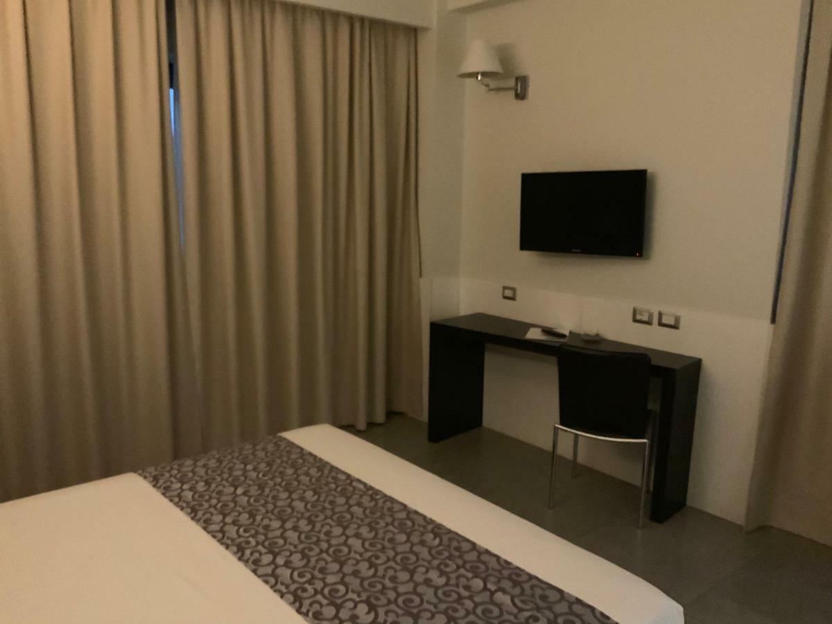 Grand Hotel Balestrieri Torre Melissa エクステリア 写真