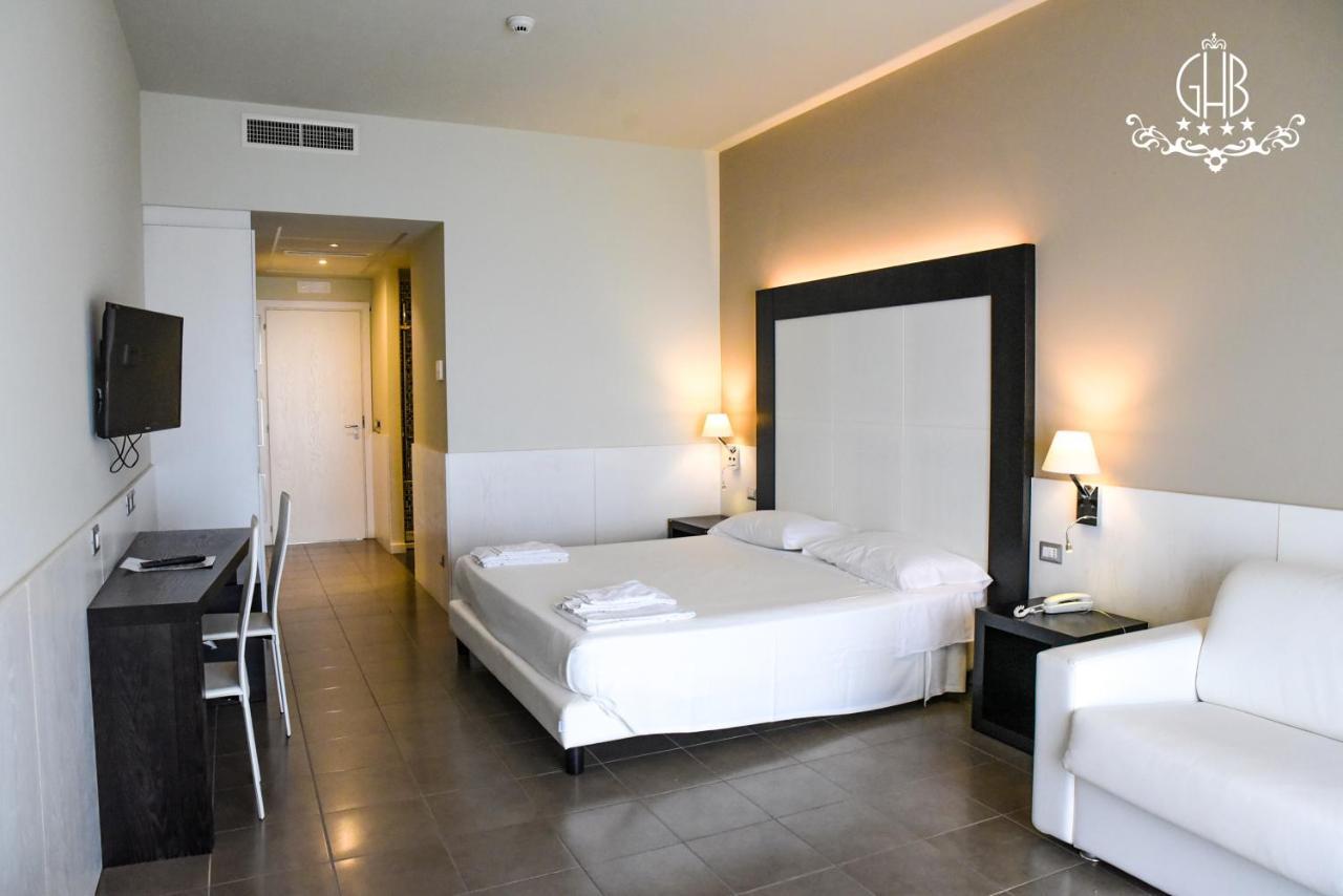 Grand Hotel Balestrieri Torre Melissa エクステリア 写真